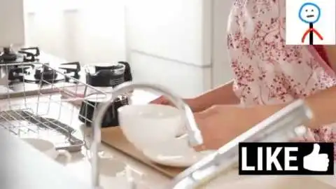 , ibu Jepang seksi bercinta di dapur. 